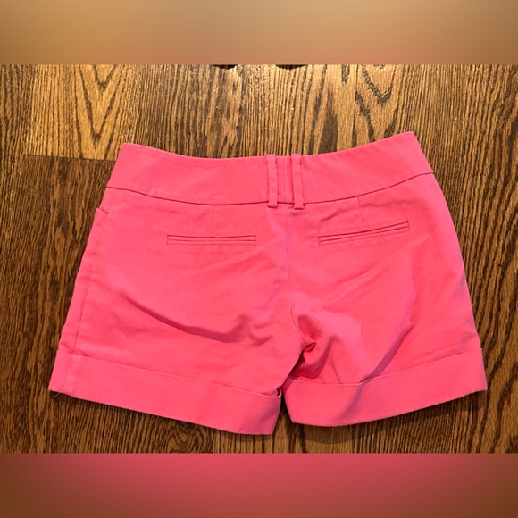 The Limited size 0 pink short - Picture 3 of 3